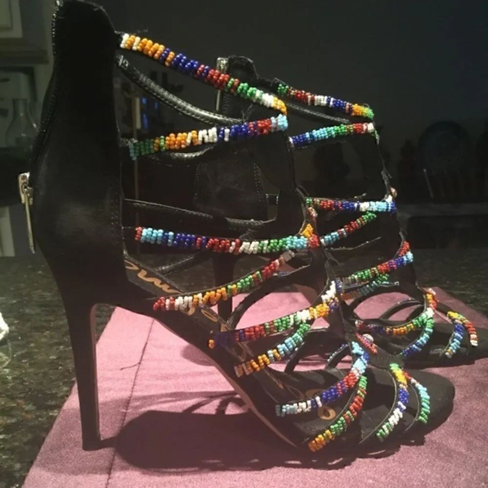 🌷HP🌷Multi-colored beads strappy suede highheel